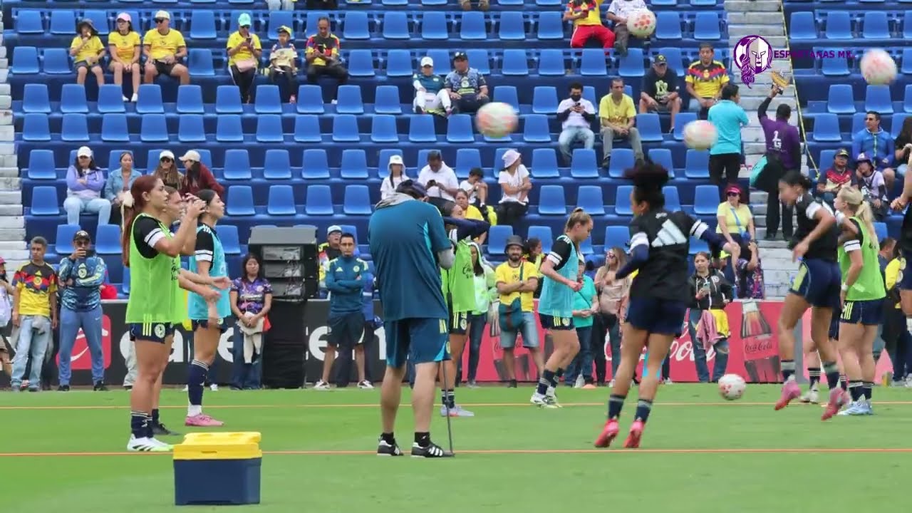 América Femenil: Entrenamiento de las Águilas en el Estadio Azulcrema 