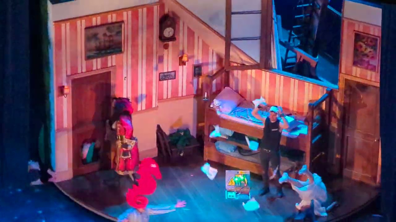 Peter Pan Goes Wrong - Glasgow Theatre Royal 09/03/2024