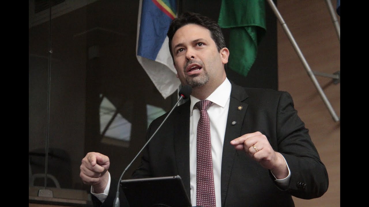 Felipe Alecrim critica manifestações em defesa do prefeito