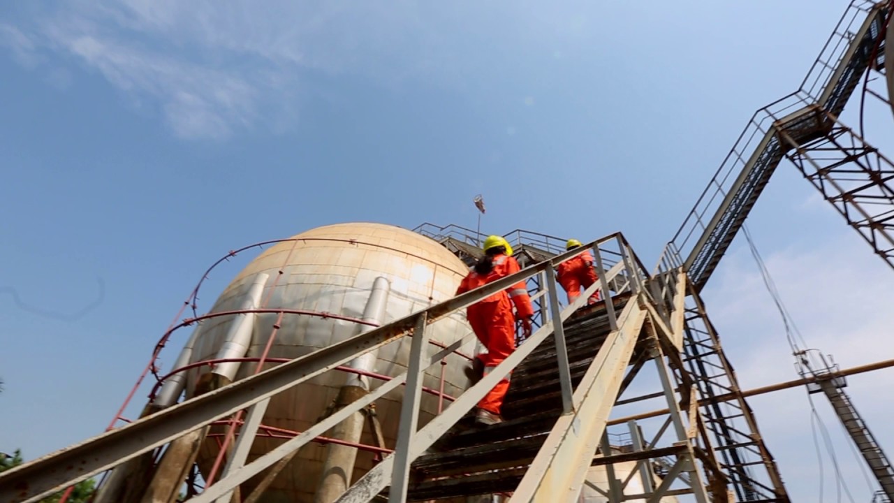 Нефтегазоперерабатывающий завод ONGC в Уране