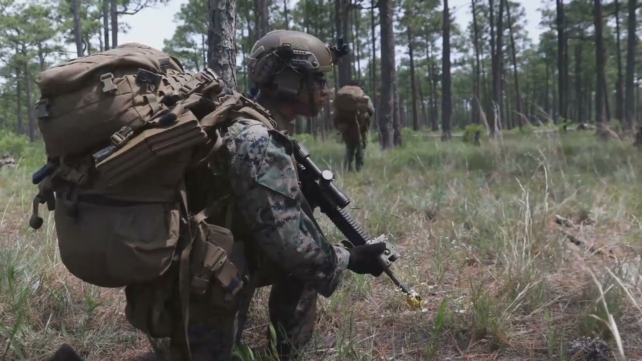 Marines of 22nd MEU | BLT 3/6 conduct Amphibious Assault from IWO ARG
