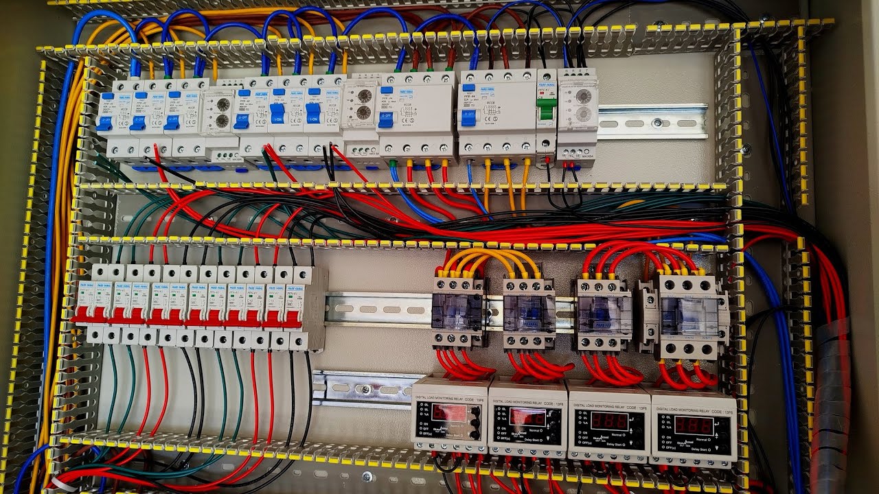 Обучение монтажу промышленных электрических панелей (полный монтаж оборудования и электропроводки)