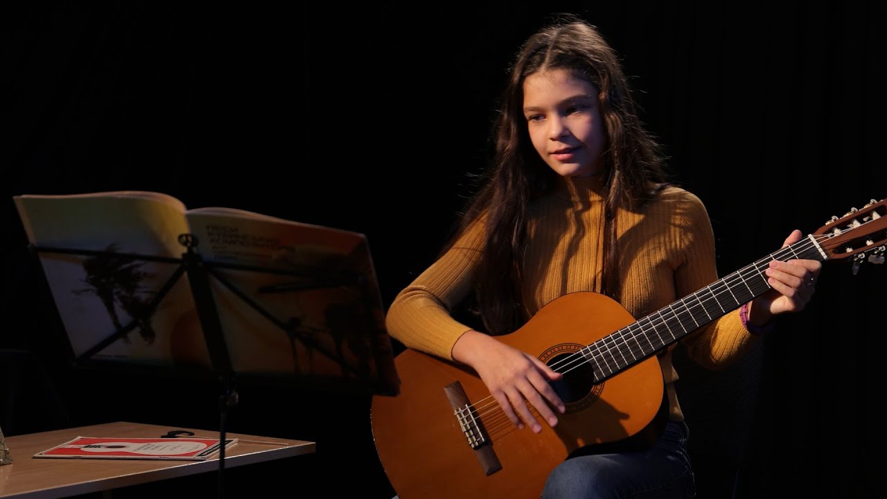 Уроки игры на гитаре Харьков +38 063 3448900  | Учитель гитары Харьков| обучение игре на гитаре