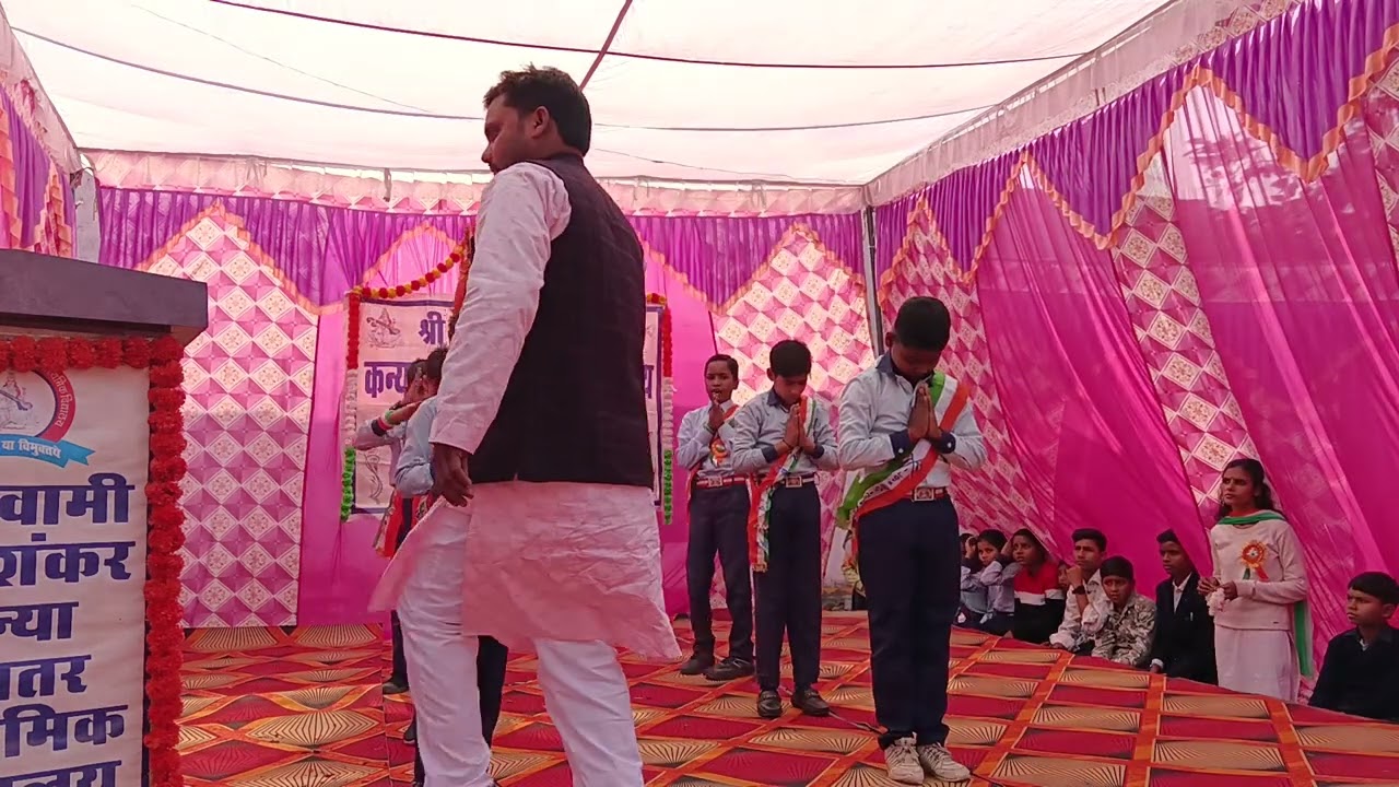 सौगंध मुझे इस मिट्टी की, मैं देश नहीं मिटने दूंगा,
