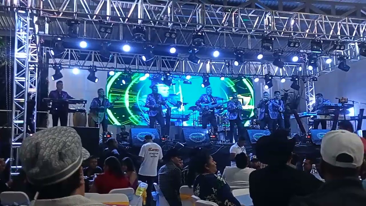 los players de Tuzantla guachita hermosa