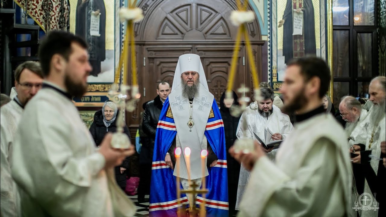 Парастас в канун мясопустной родительской поминальной субботы