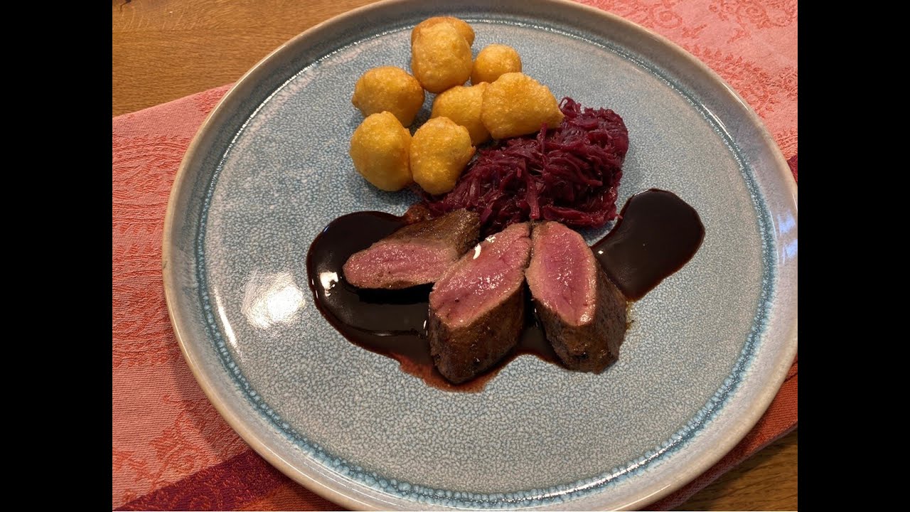 Rehrücken mit Blaukraut & Pommes Dauphine - Stefan Marquard @ Home 