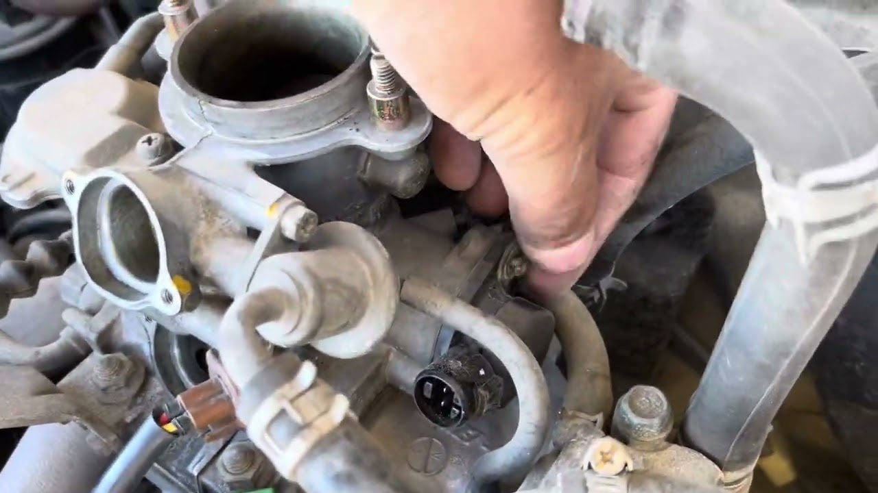 DPFI Fuel Injector and TPS removal on 89 Civic wagon