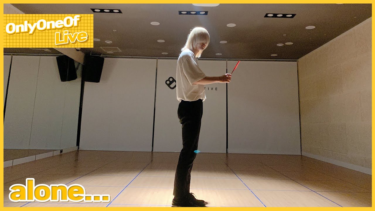 OnlyOneOf Live | 홀로...