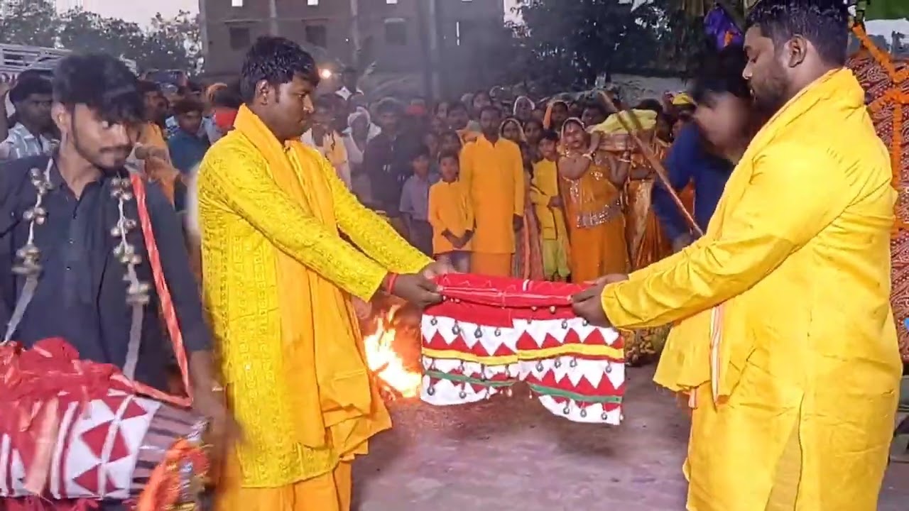 #बाबा भुईयां माई गहिल का न्योतन पुजा//वैशाली जिले के धधुआ में/जरूर देखें सेवक गौतम भगत जी