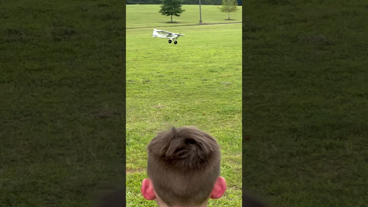 Rc plane tail dragger #avation #aviation #military #landing #flying #aviationlovers #rc