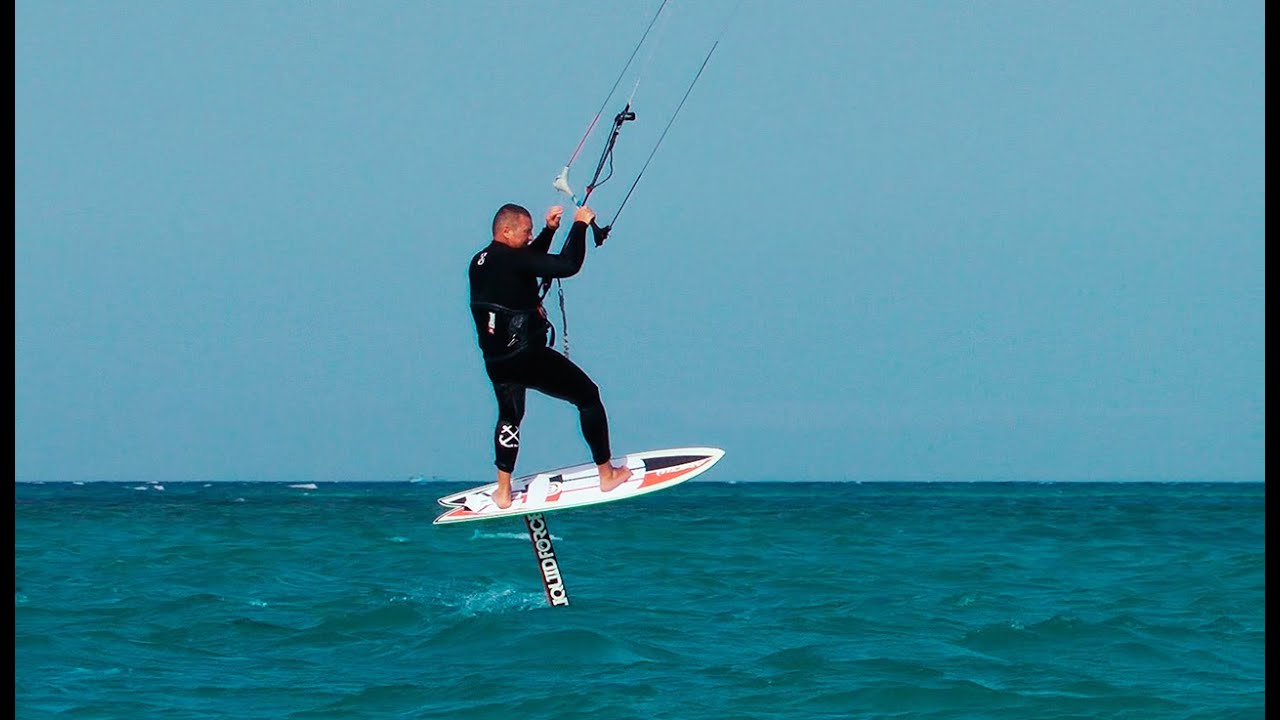 Hydrofoil strapless