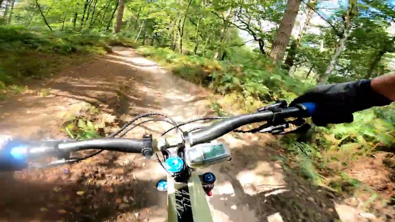 Captain Clunk into Juicy Fruit with alternative loomy descent 🔵 Trail