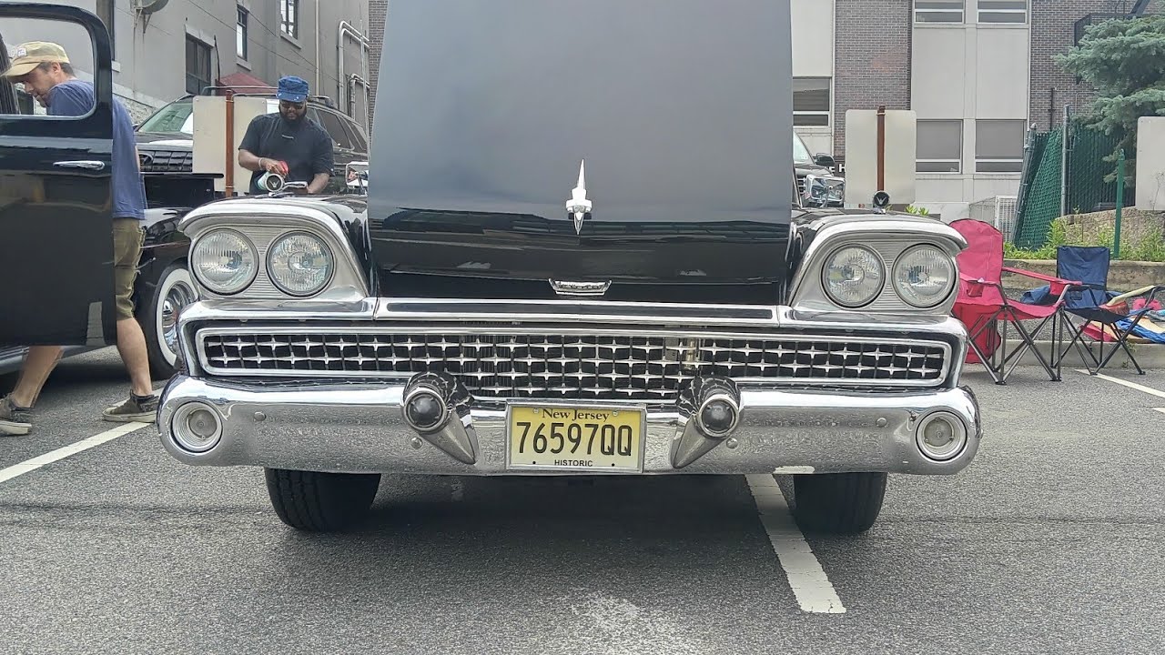 1959 Ford Fairlane Skyliner convertible