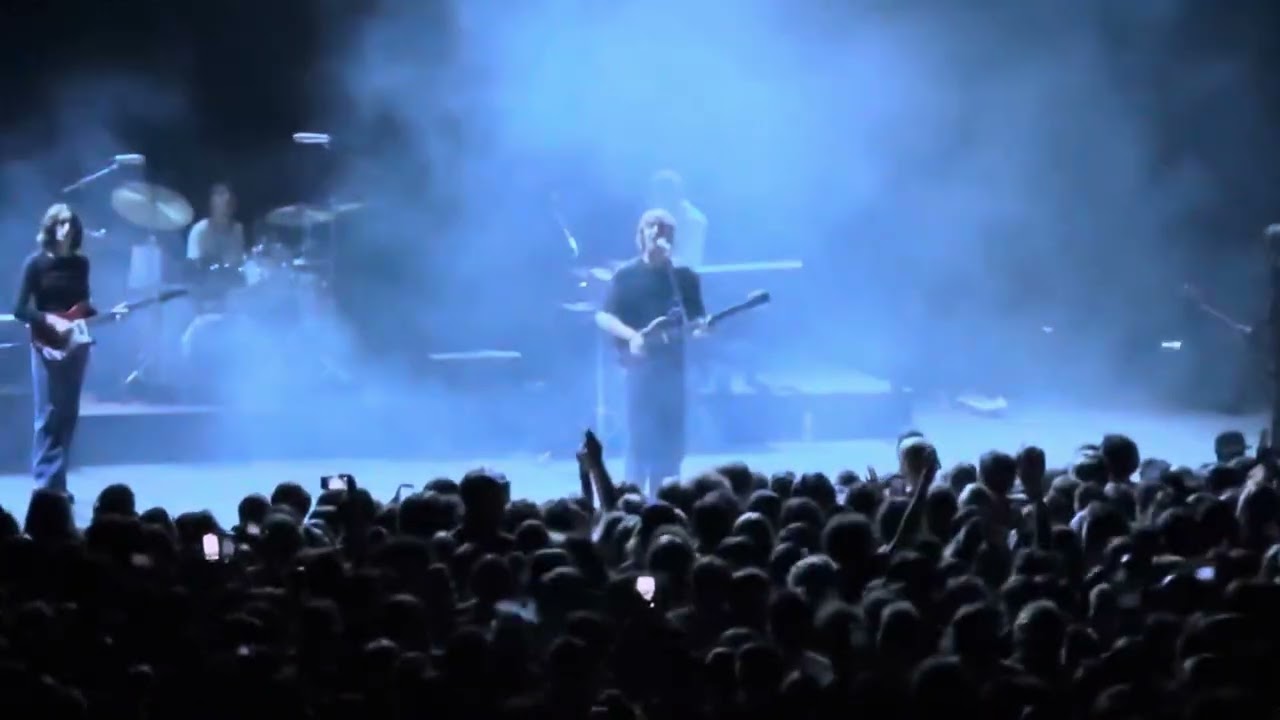 GEESE “Bow Down” @ The Brooklyn Paramount NY USA 11.20.2025