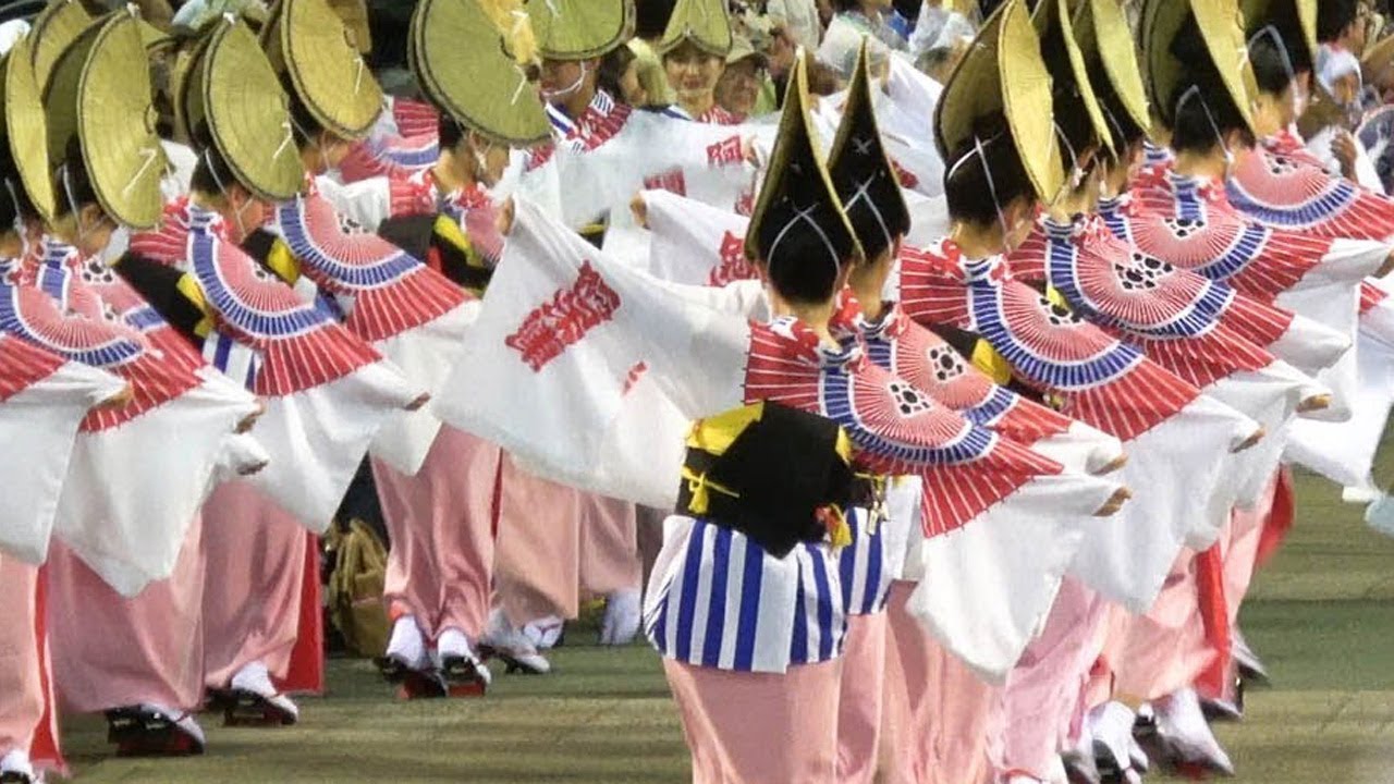 南内町演舞場で阿波踊り Awaodori「阿呆連」 2017徳島夏の阿波おどり  傑作選❕（2017.8.13）
