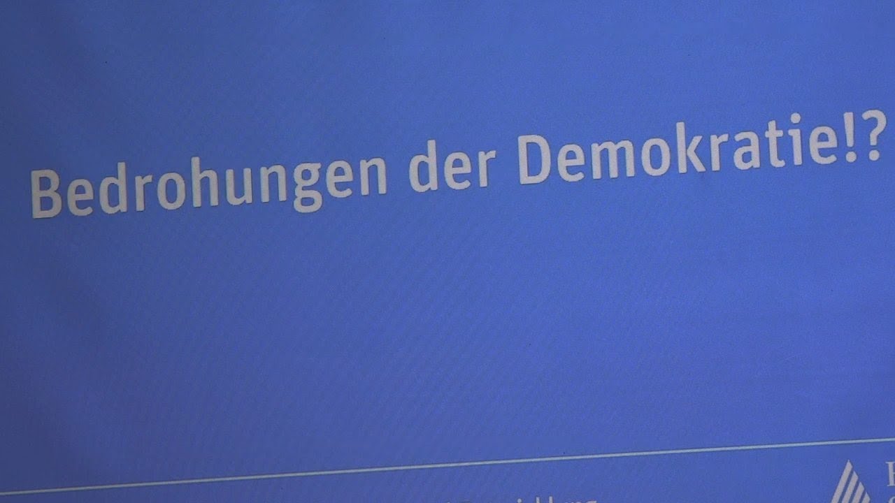Podiumdiskussion, Begr&uuml;&szlig;ung und Er&ouml;ffnung durch Prof. Ursula M&auml;nnle, 29. August 2018
