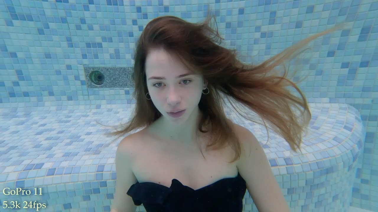 Insta360 Ace Pro vs GoPro 11 Underwater