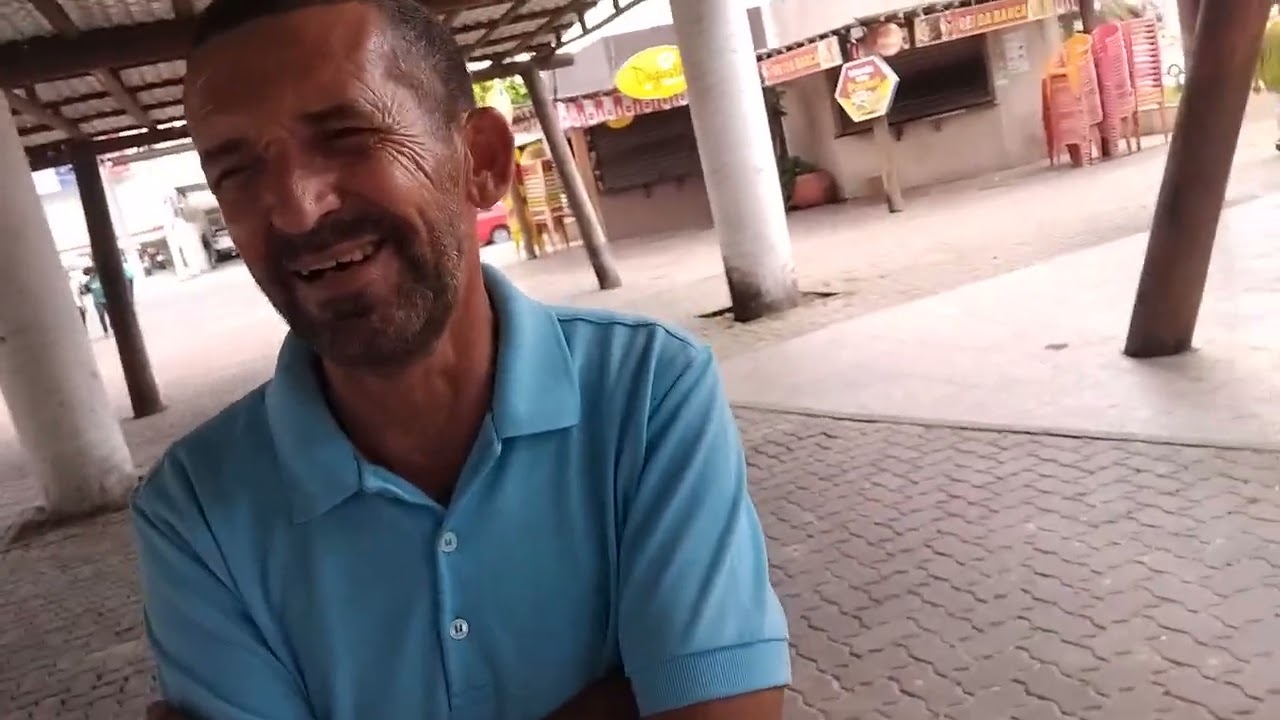 Presidindo uma entrevista  com um Cidadão em Alagoinhas BA
