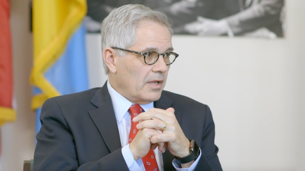 Larry Krasner, The Civil Discourse (Season 1)