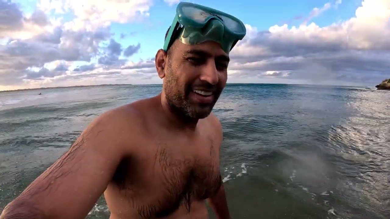 Tofo Beach, Town in Mozambique - V8