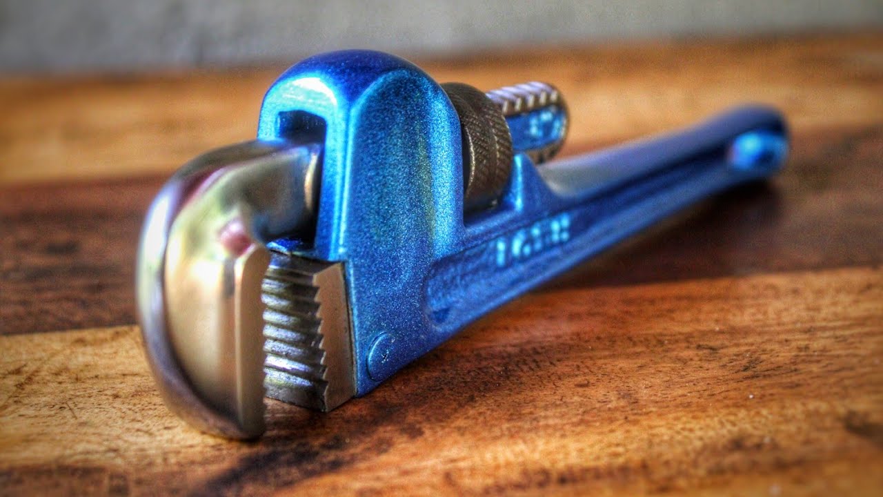 8" RUSTY PIPE WRENCH RESTORATION