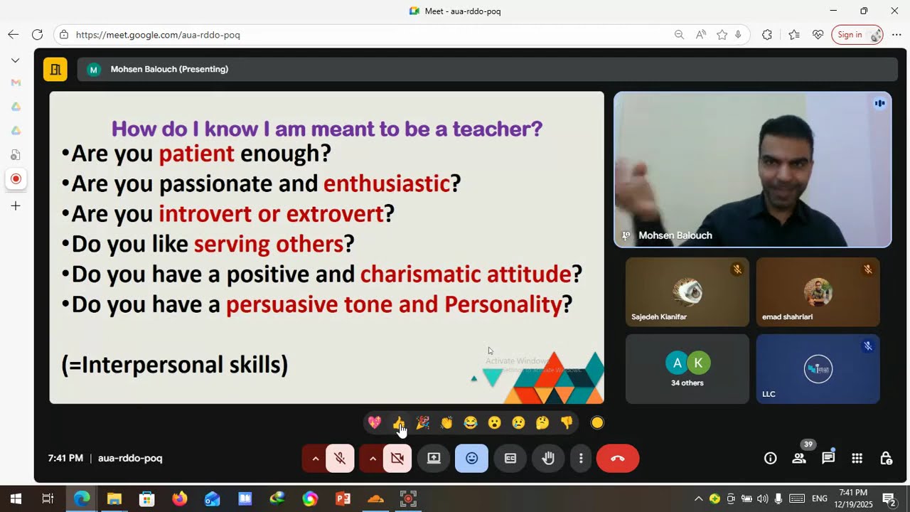 Top Qualities of a Good Teacher (In Frasi & English Languages)