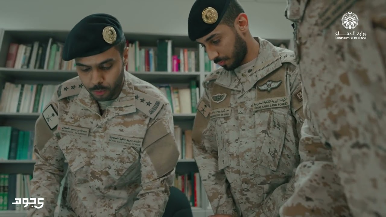 أساتذة اللغات في معهد اللغات العسكري؛ صُنَّاع الأجيال وقادة المستقبل.