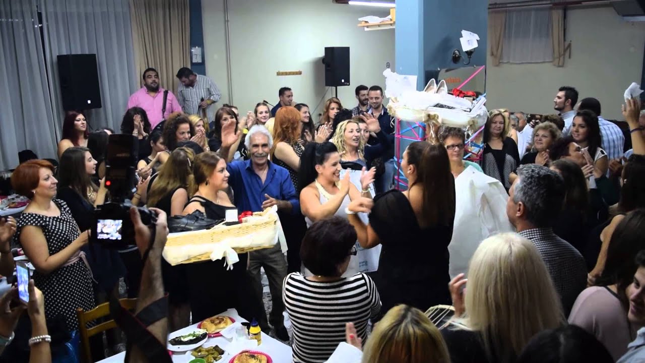 ΠΟΝΤΙΑΚΗ ΠΑΡΑΛΑΒΗ ΝΥΦΙΚΟΥ ΚΑΙ ΓΛΕΝΤΙ  1