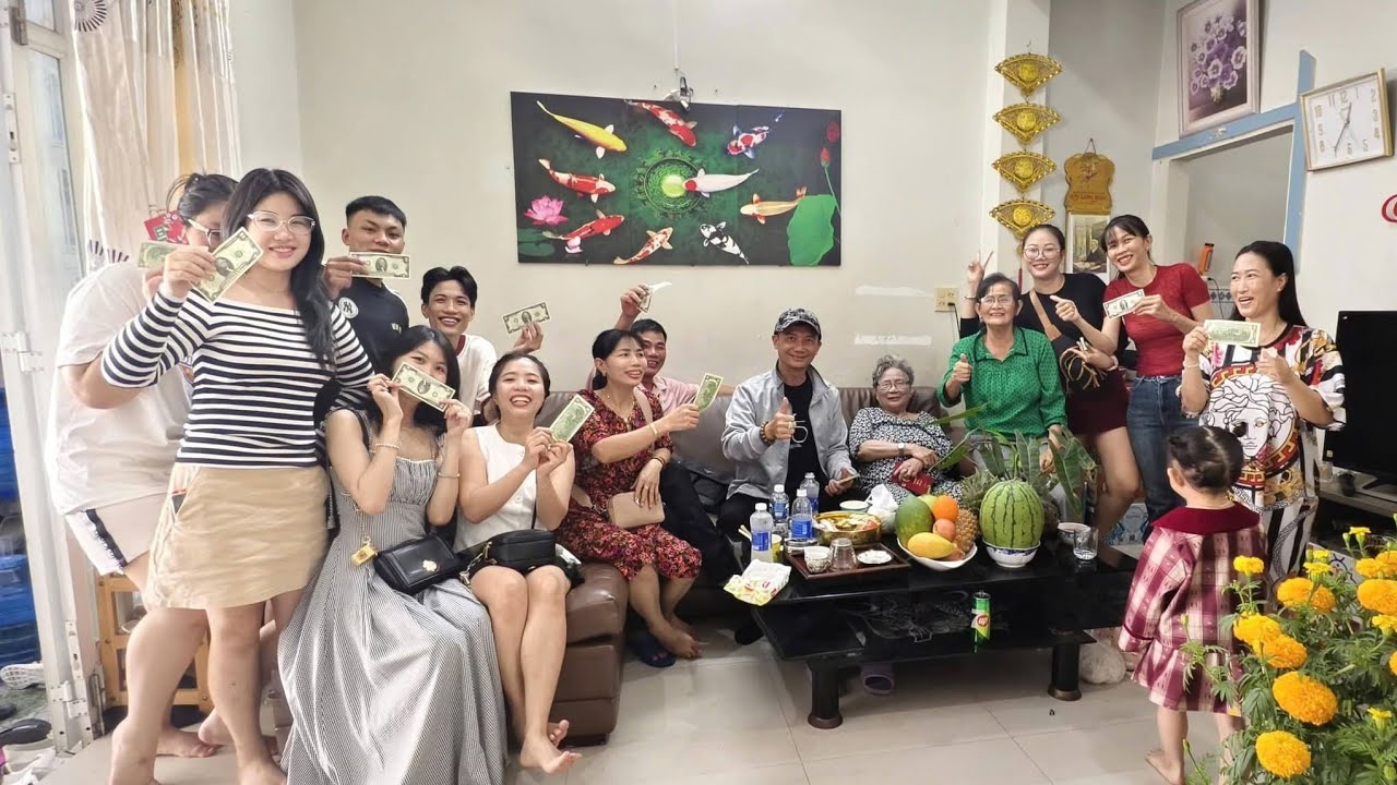 Về Thăm Lại Ngôi Làng Xưa Trong Vòng Tay Yêu Thương ❤