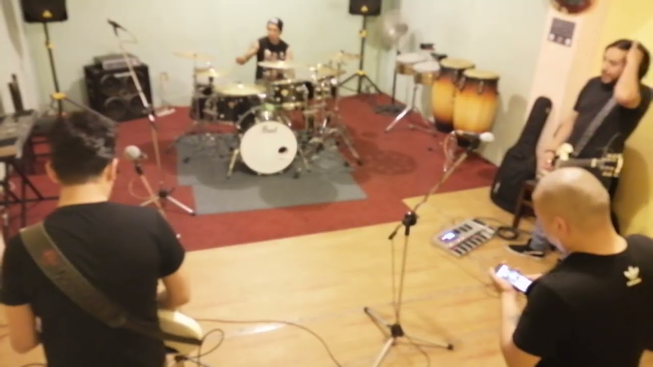 Marco Vásquez - Falling Away From Me / Blind / It`s On (KoRn Cover)