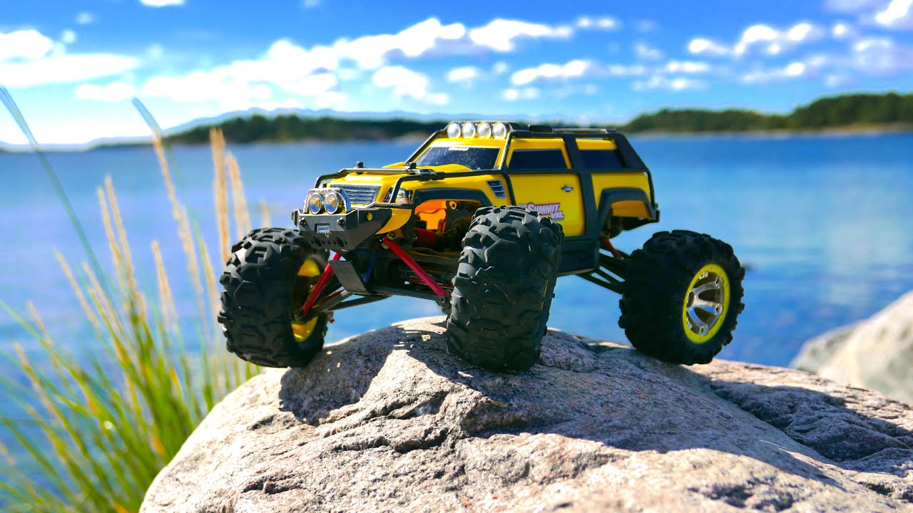 Traxxas 1/16 Summit VXL Rock Climbing - 4K