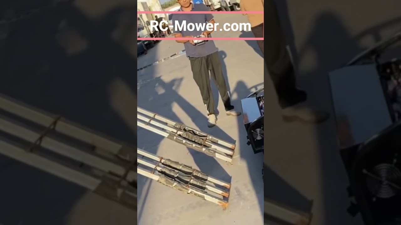 #lawnmower #rc #mower #gardenequipment #gardeningtools #lawnmowing #rcmower #funny #adventure