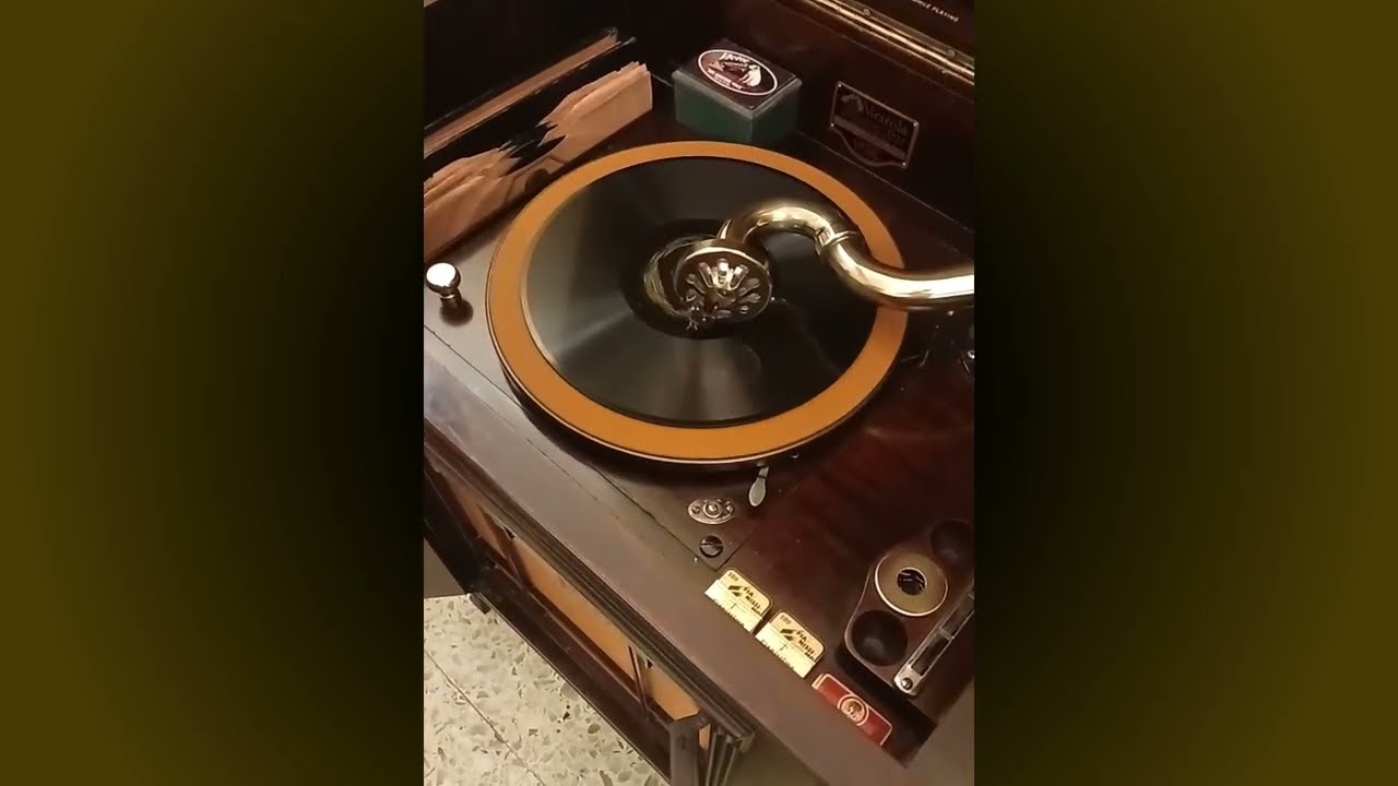Y TACONEANDO SALIÓ... » Rosita Quiroga (1929)