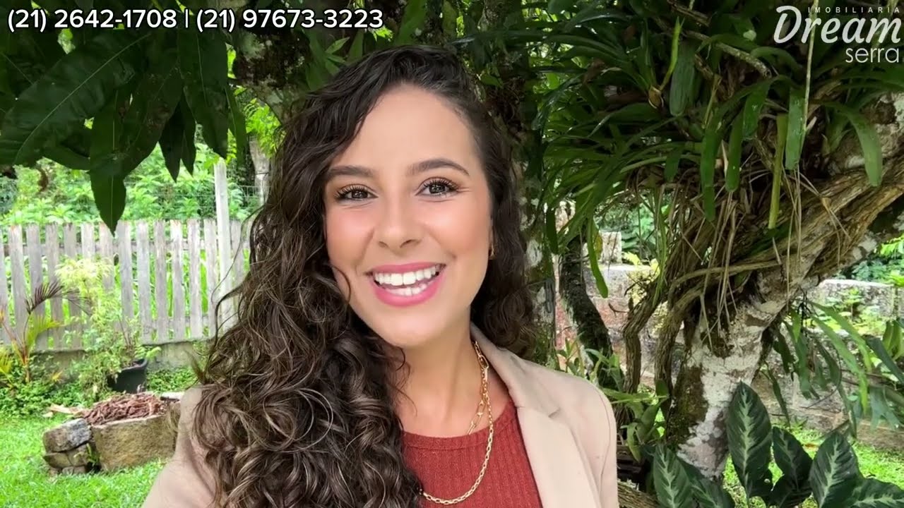 VENDIDA | Casa antiga reformada com 4 quartos, terreno de 1500m e cachoeira privativa maravilhosa!!!