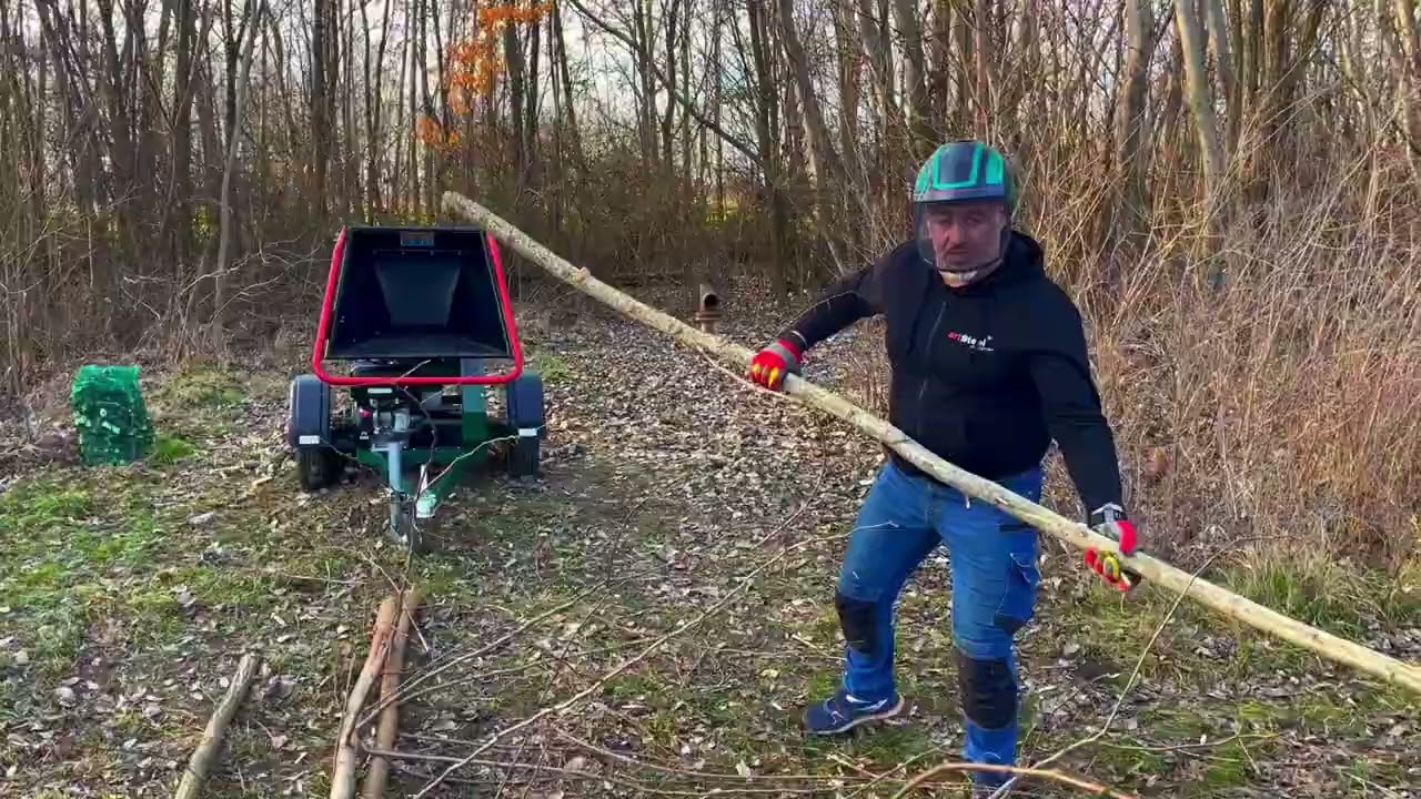 Benzinmotoros ágdaraboló artSteel F-90 Tesztüzem irányváltó zsákolóval
