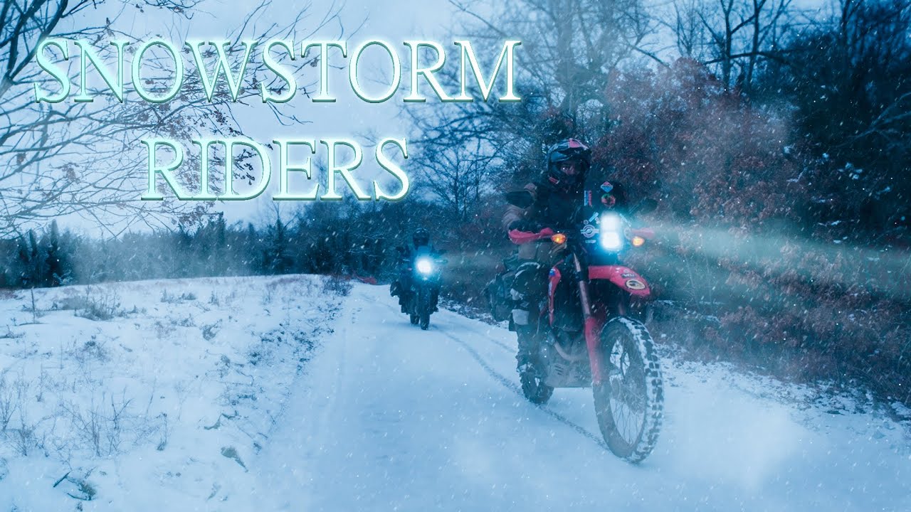 BLOCCATI da una BUFERA di NEVE in MOTO | CRF 300L & Himalayan 450 – AVVENTURA INASPETTATA...