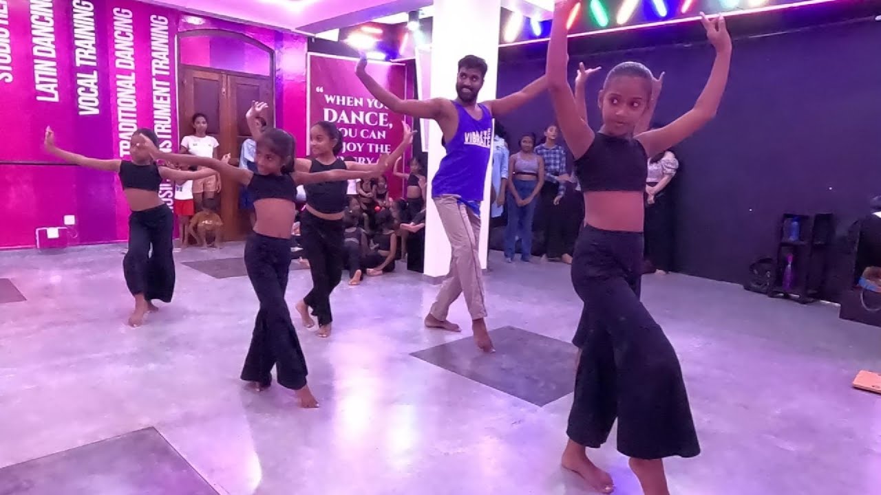 රුක් අත්තන මල මුදුනේ Dance Cover by @NERADANCESTUDIO  Kids with Amesh Heshan  Sir 😍❤