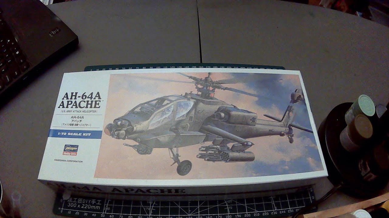 Hasegawa 1/72 AH-64A Apache Attack Helicopter Unboxing, Review and Rating.