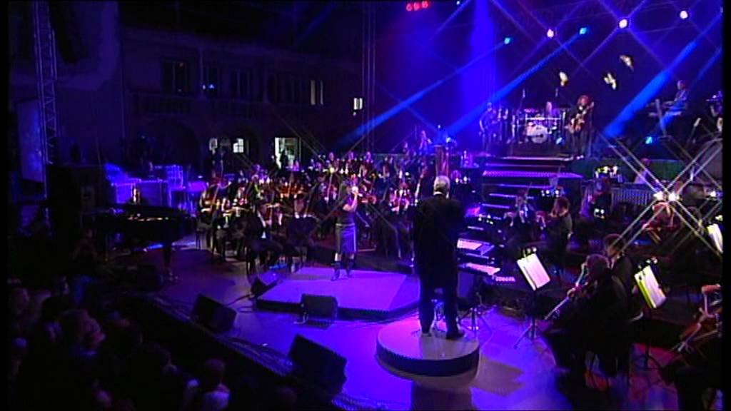 Dan D & Severa and Gal Gjurin - Sla (live @ Križanke)