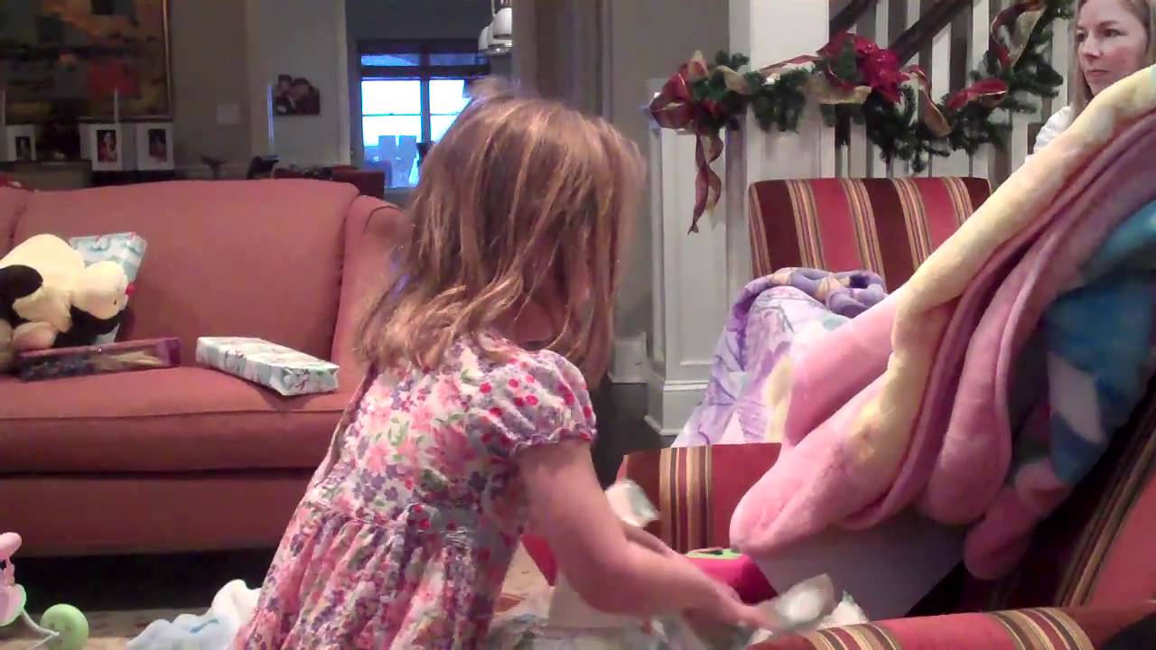 2010 Christmas Girls Opening Gifts