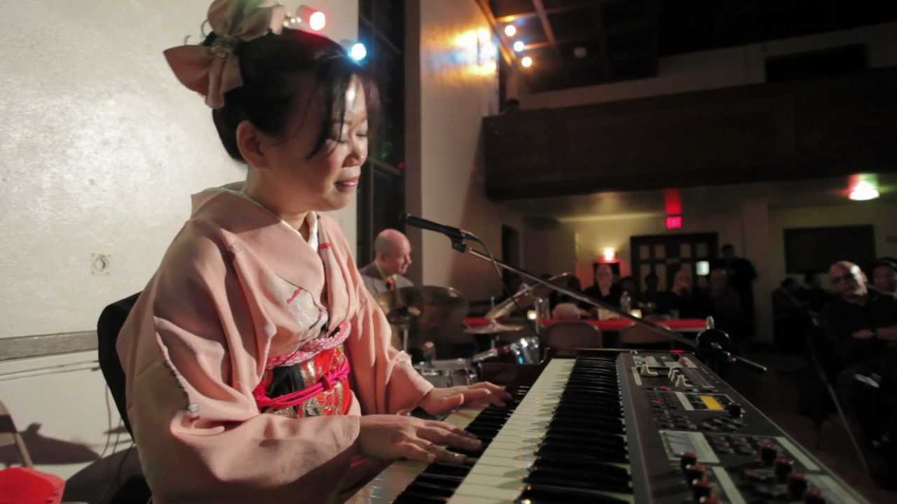 SAKURA 敦賀明子 Akiko Tsuruga