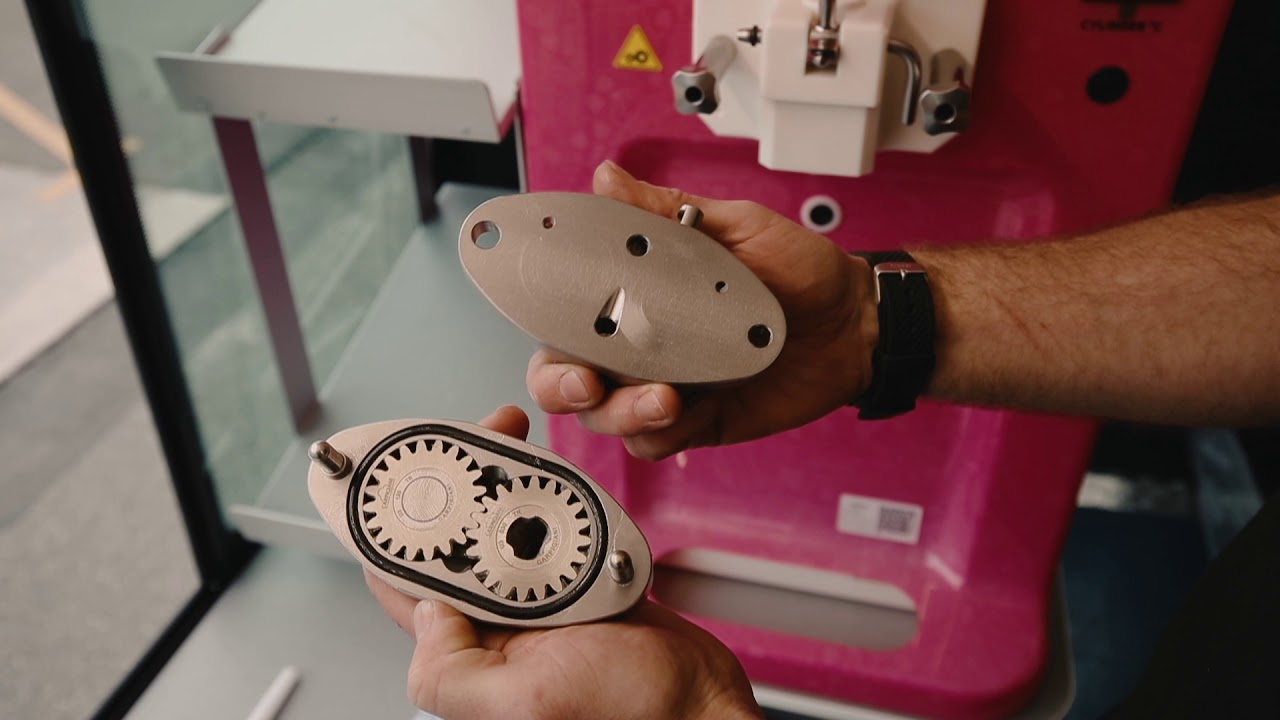 Ice Cream Machine - Assembling the R-type Pump and Regulator Pipe (4 of 18)