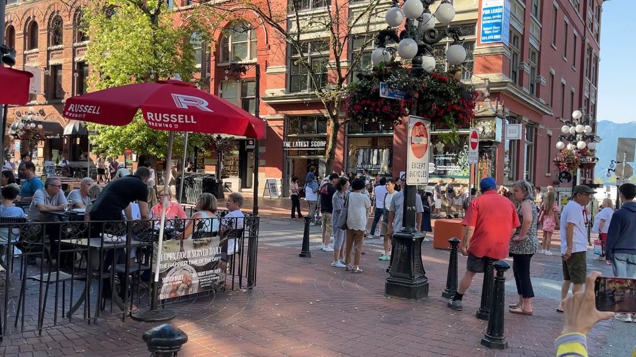 KHÁCH SẠN 3 SAO ở VANCOUVER, CANADA & PHỐ CỔ GASTOWN - Cuộc Sống Canada 🇨🇦