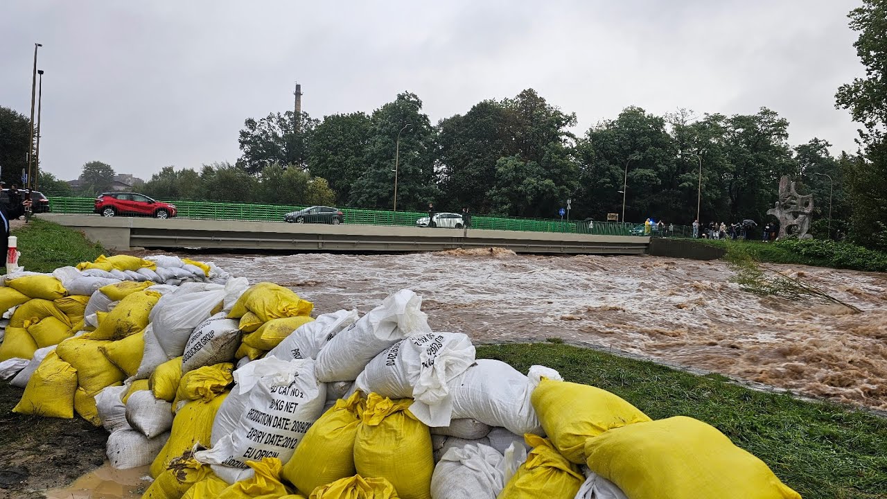 Wielka woda w Świdnicy - Bystrzyca -  15.09.2024r.