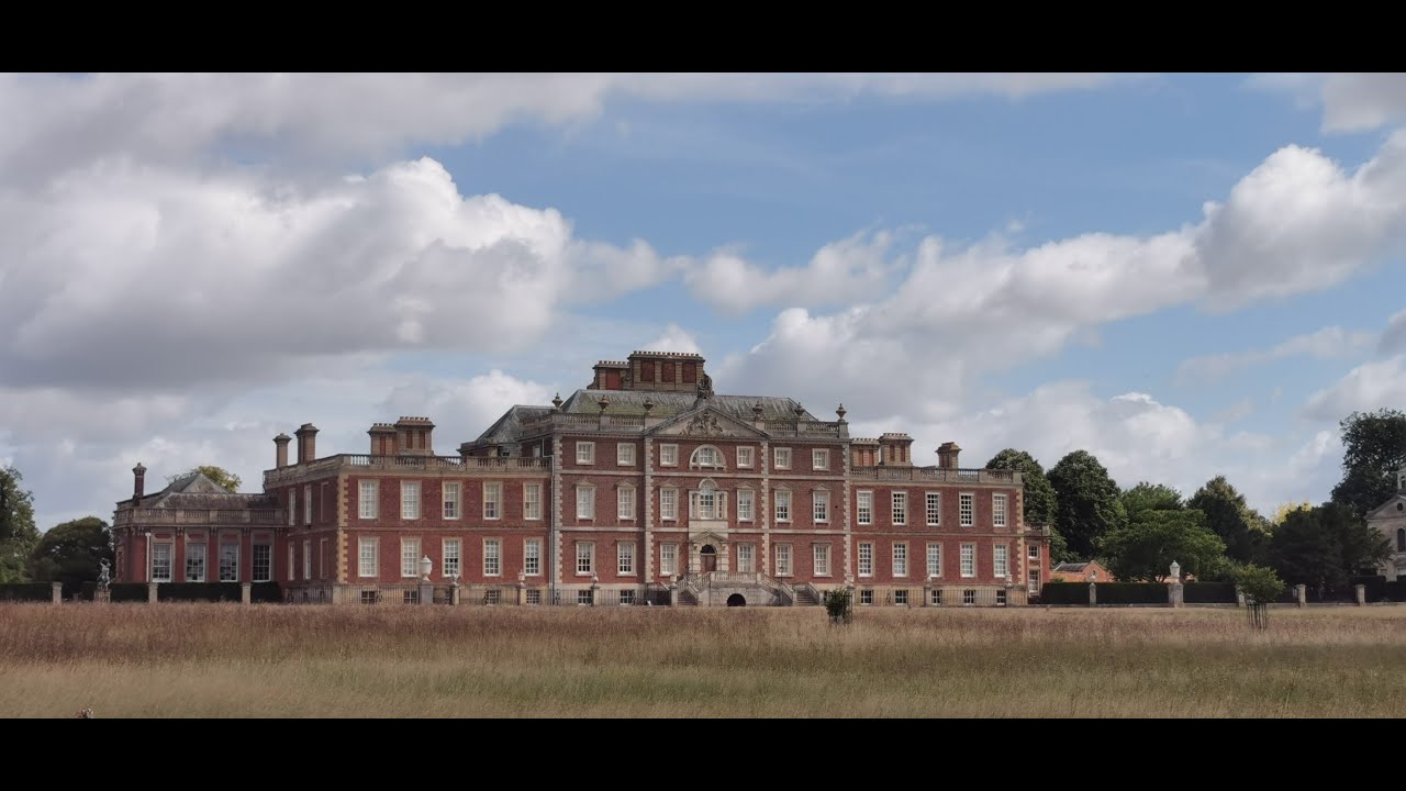 Wimpole Estate - stately home, rare breed farm and beautiful gardens
