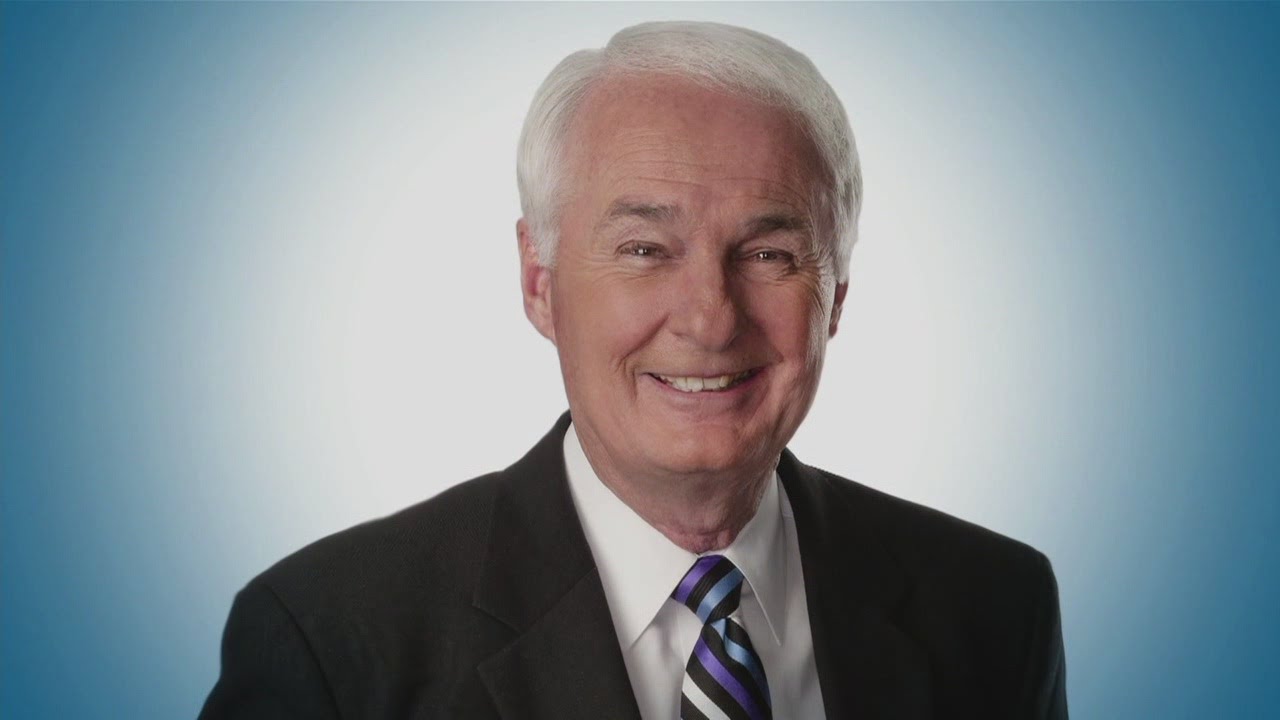 After five decades in journalism, Dick Knipfing retires
