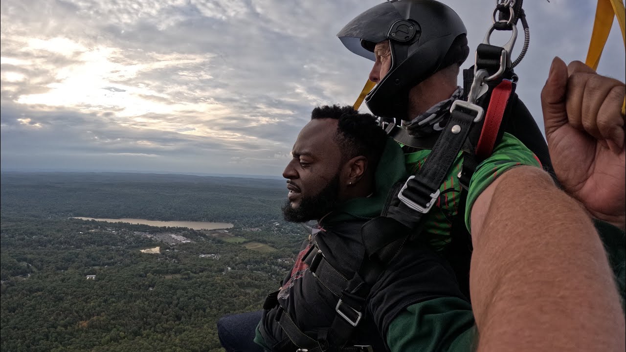 First Time Tandem Sky Diving 🪂 - Vlog 