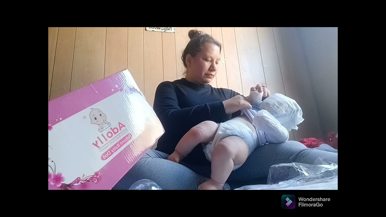 Adolly box opening comparison 3mths Joseph