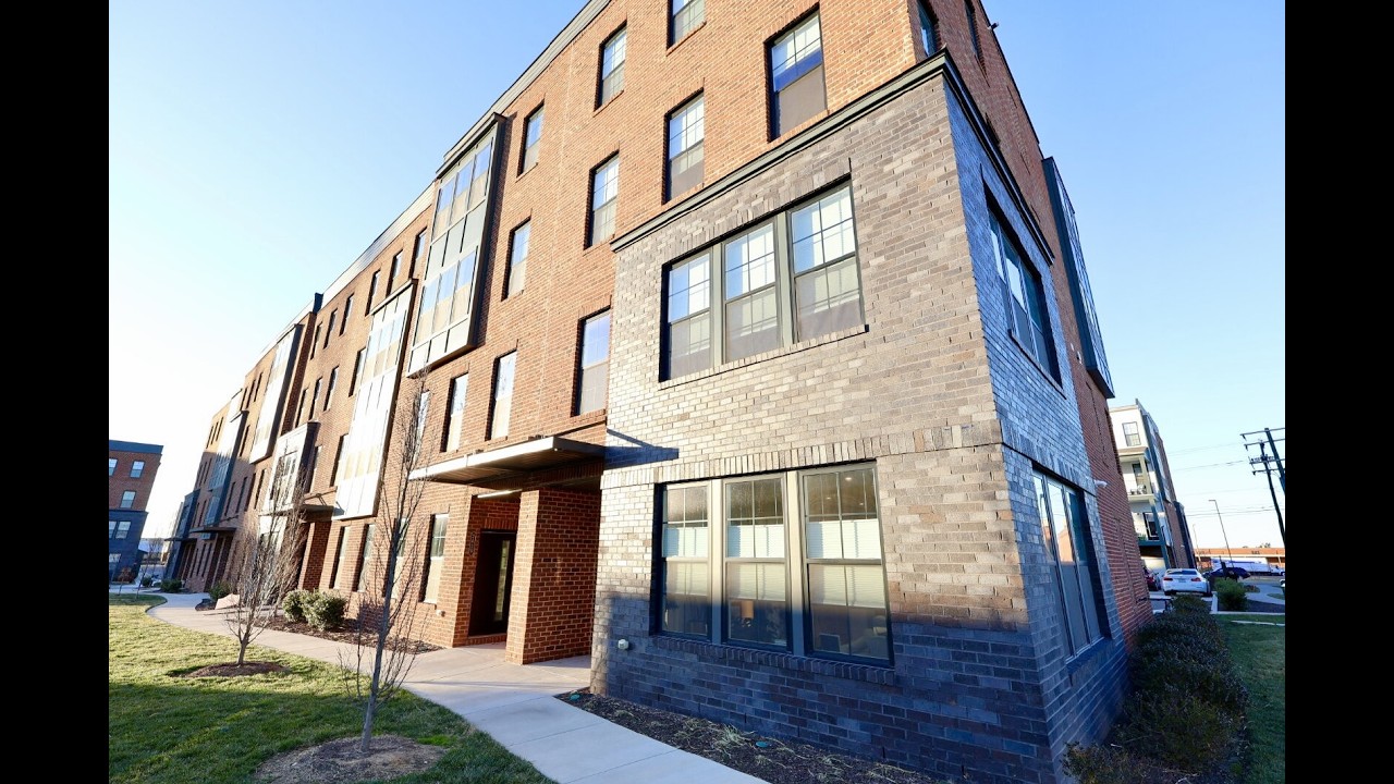 Stunning 2-Bed Condo with 2.5 Baths in the Heart of Richmond at 2445 Ownby Ln!